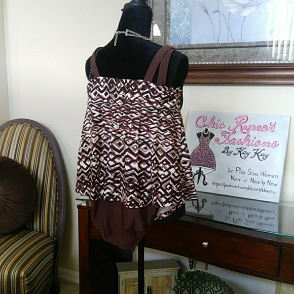 **NEW**  1-pc Swimsuit - Picture 3 of 9